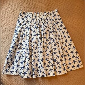 Kate Spade Broome Street Starfish print pleated a-line skirt, Size 8, EUC!